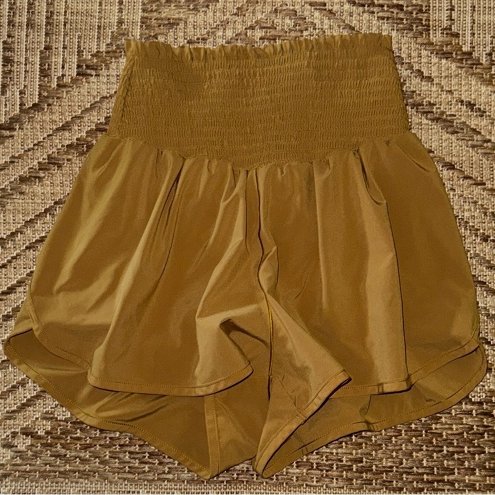 Aerie High-Waisted Gold/Dark Yellow Women's Shorts